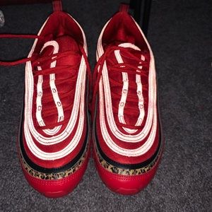 Black,red , cheetah print Nike air max